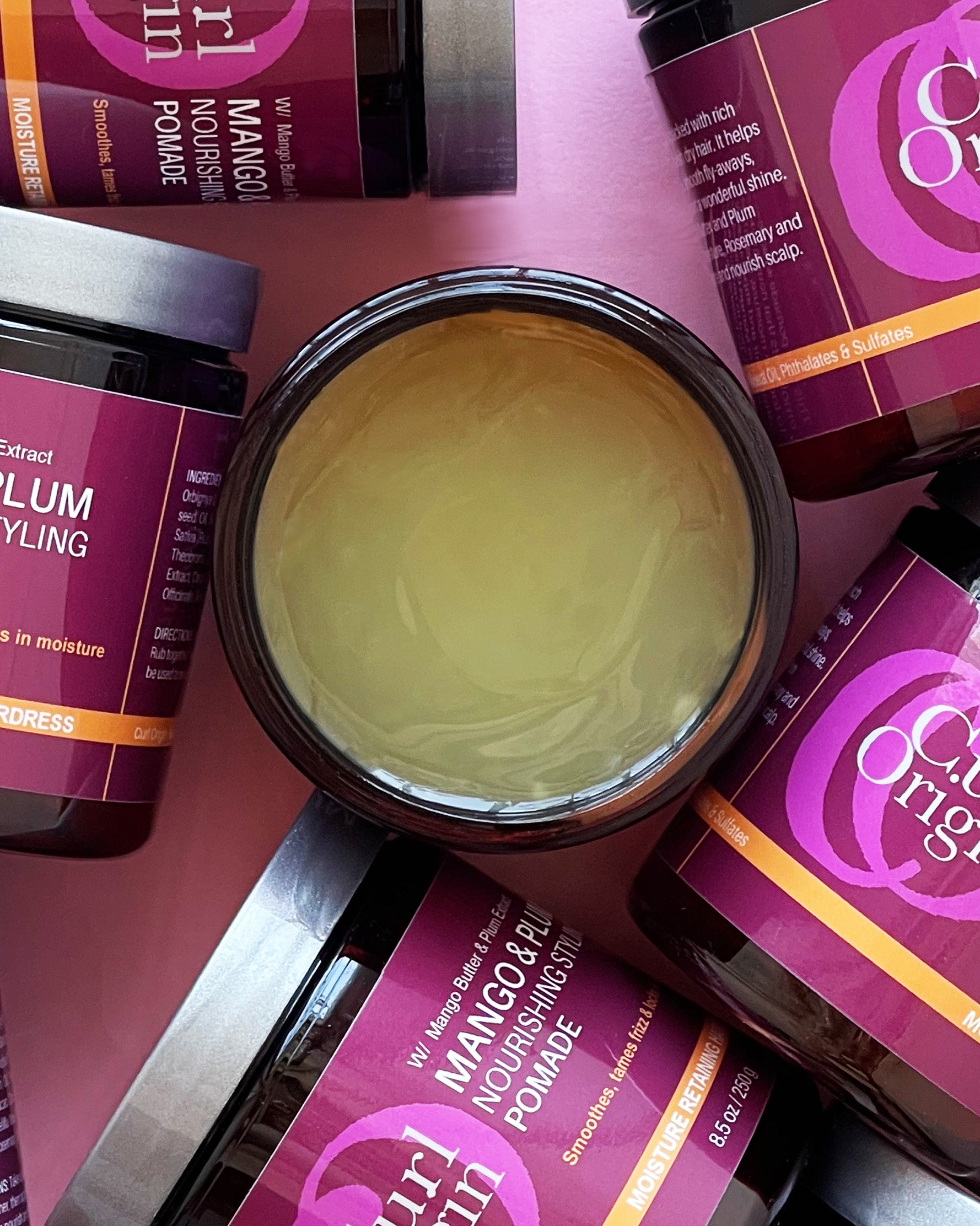 mango & plum nourishing styling pomade