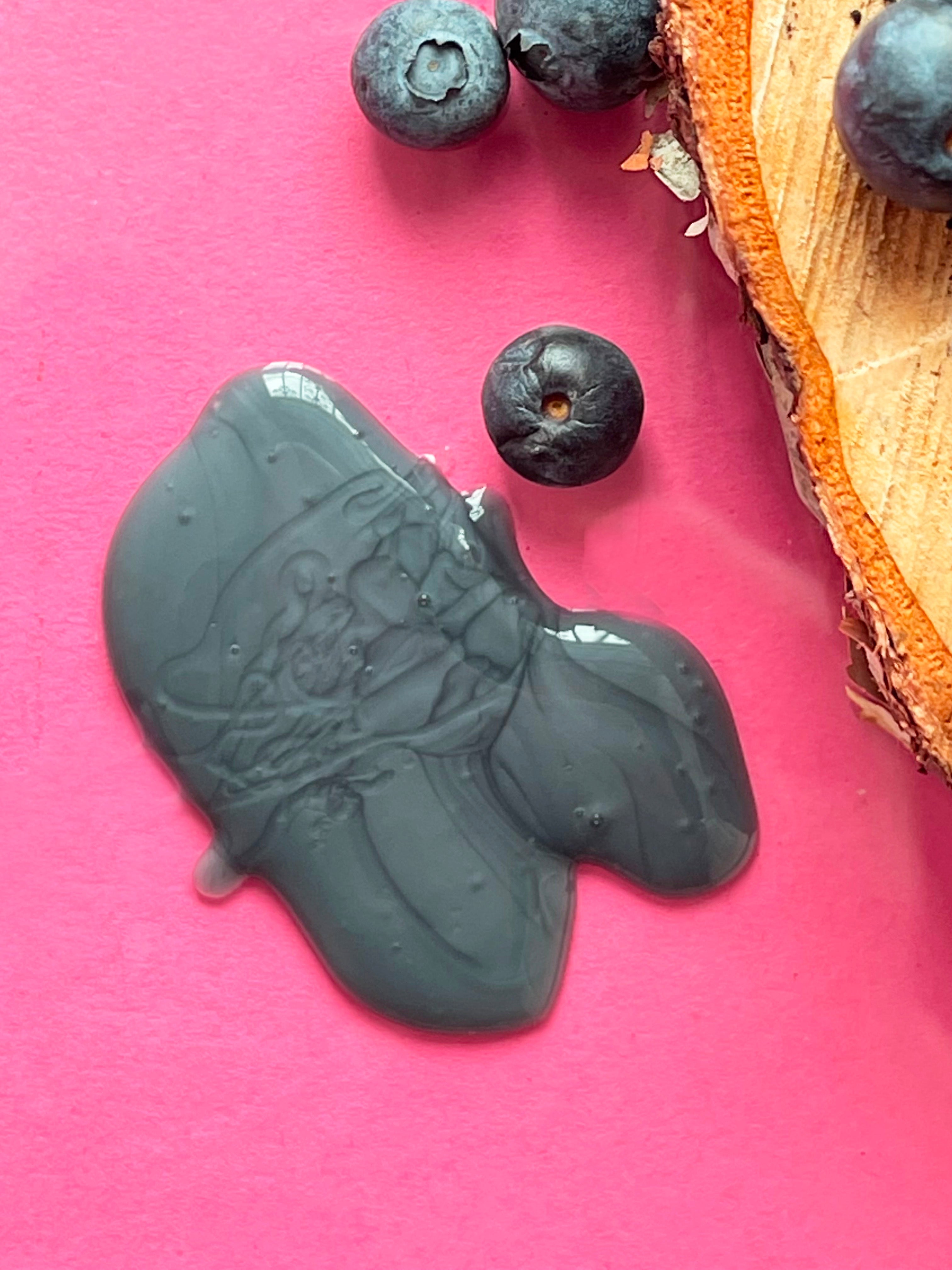 pink superfoods locks detox charcoal shampoo